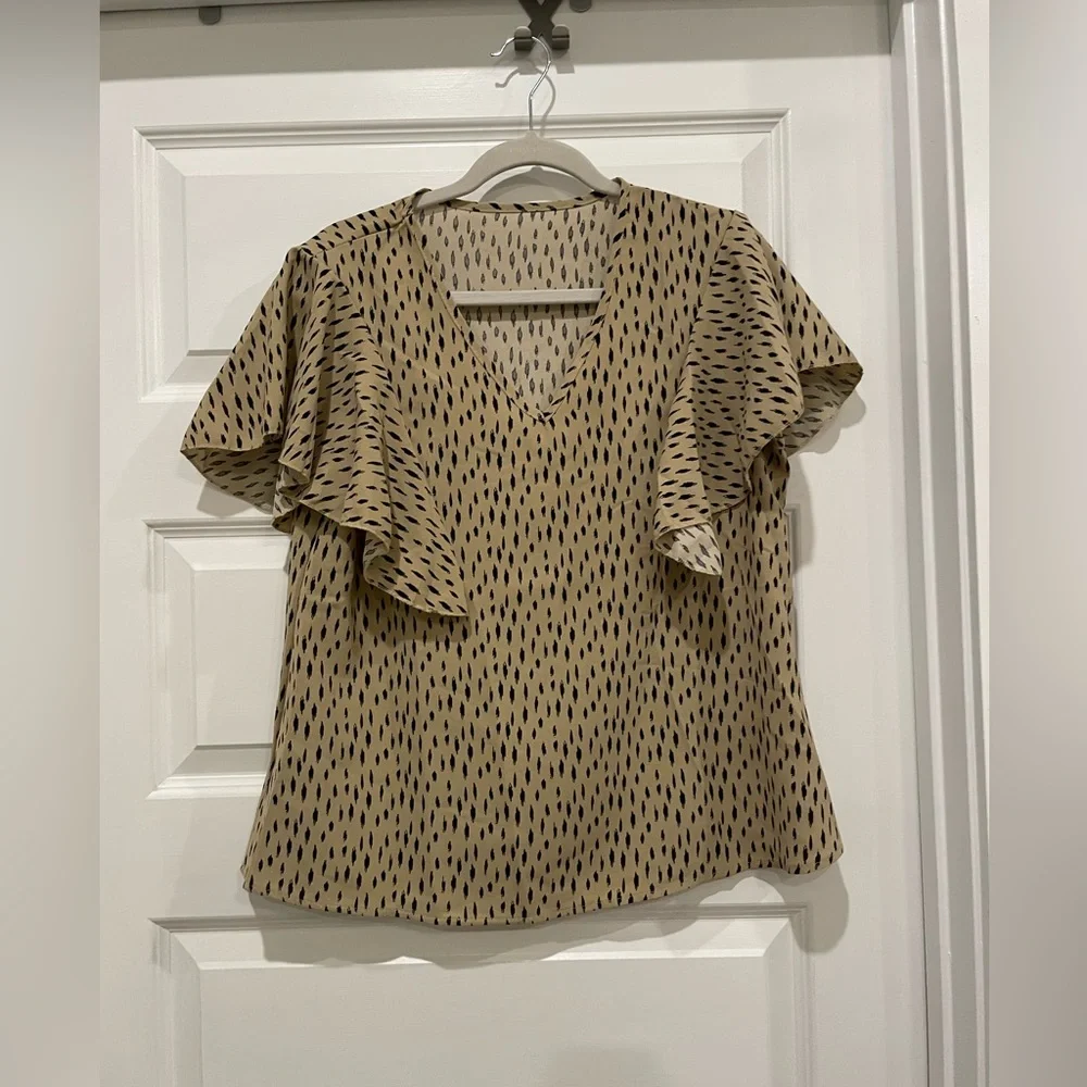 SHEIN- Tan Blouse- Size Large